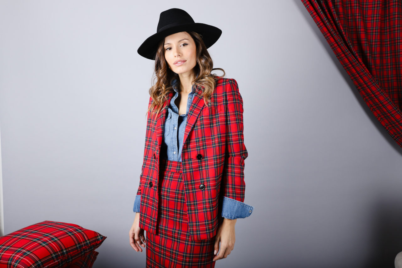 Gonna in tartan, Claire 2